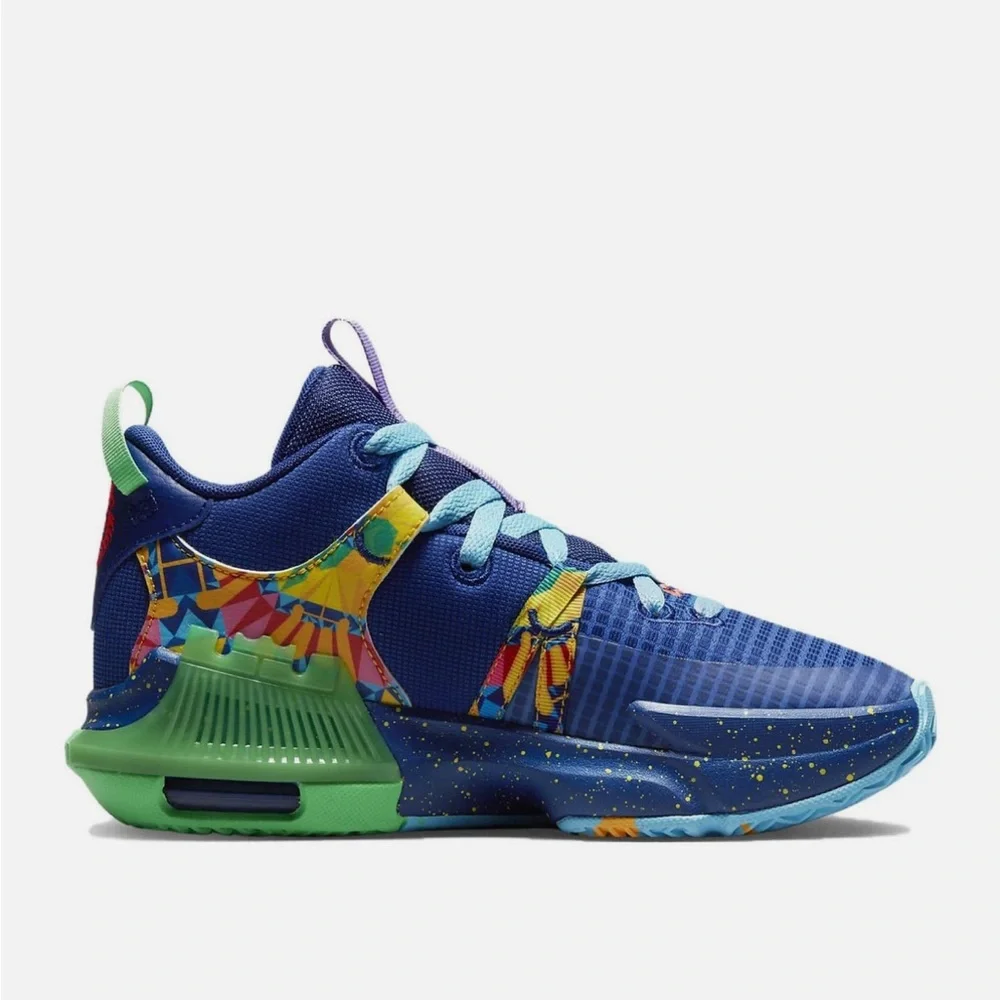 Nike LeBron Witness 7 Mid Kaleidoscope | Size 6